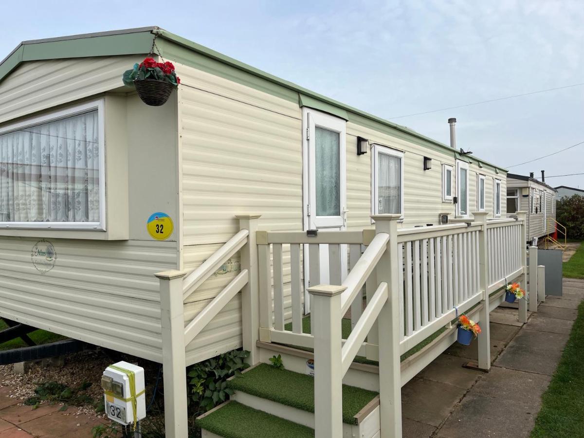 Sealands Highbury Next To Fantasy Island And Beach 8 Berth Beds Made Up For Arrival Инголдмелс Экстерьер фото