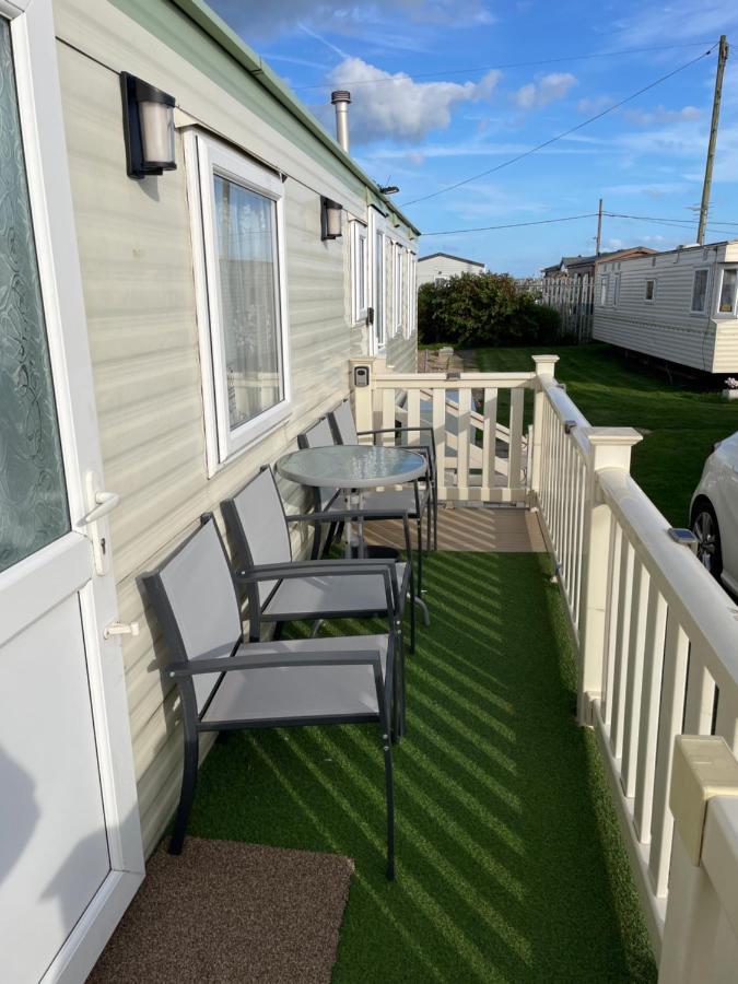 Sealands Highbury Next To Fantasy Island And Beach 8 Berth Beds Made Up For Arrival Инголдмелс Экстерьер фото